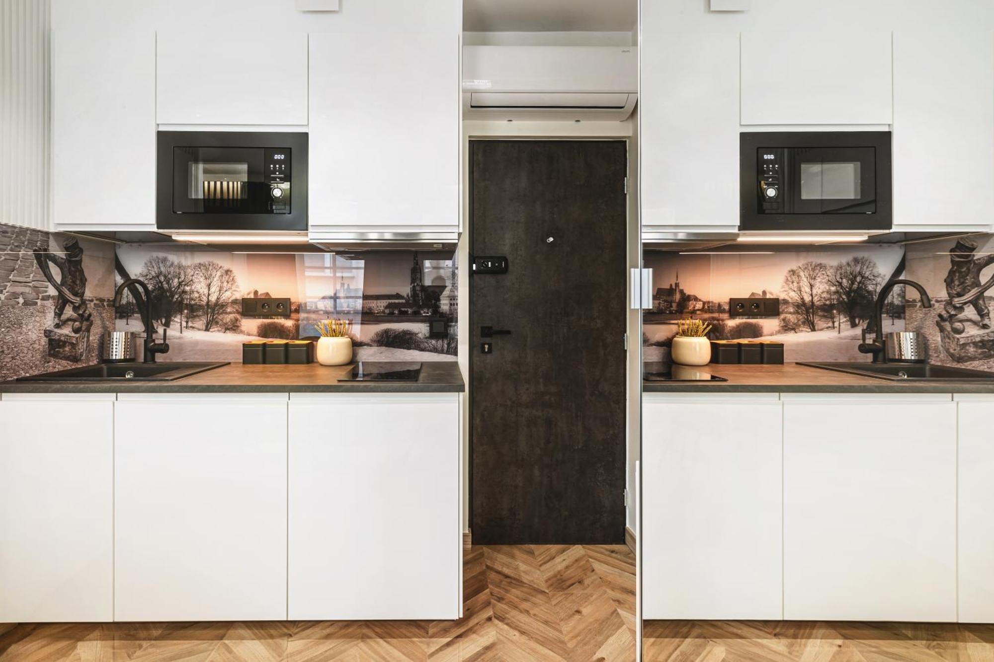 Luksusowe Apartamenty Przy Rynku Wroclaw Luaran gambar