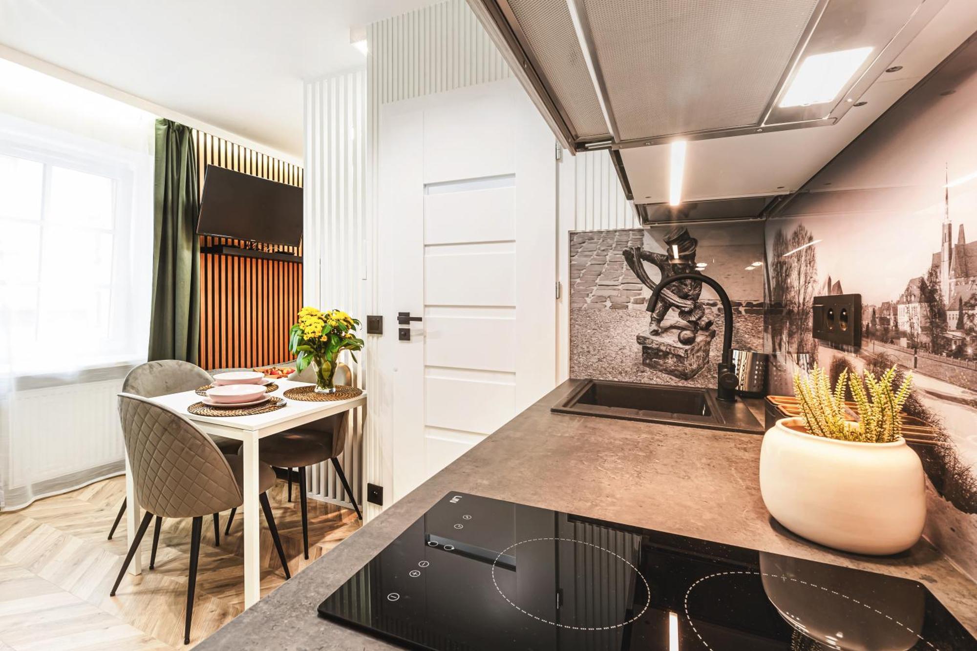 Luksusowe Apartamenty Przy Rynku Wroclaw Luaran gambar