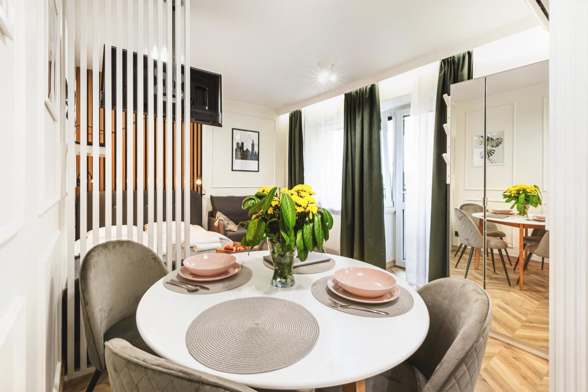 Luksusowe Apartamenty Przy Rynku Wroclaw Luaran gambar