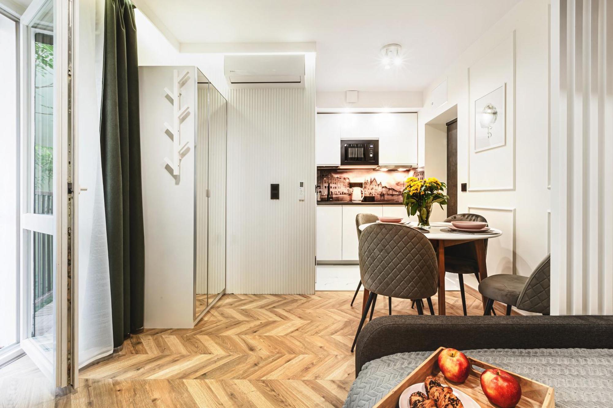 Luksusowe Apartamenty Przy Rynku Wroclaw Luaran gambar