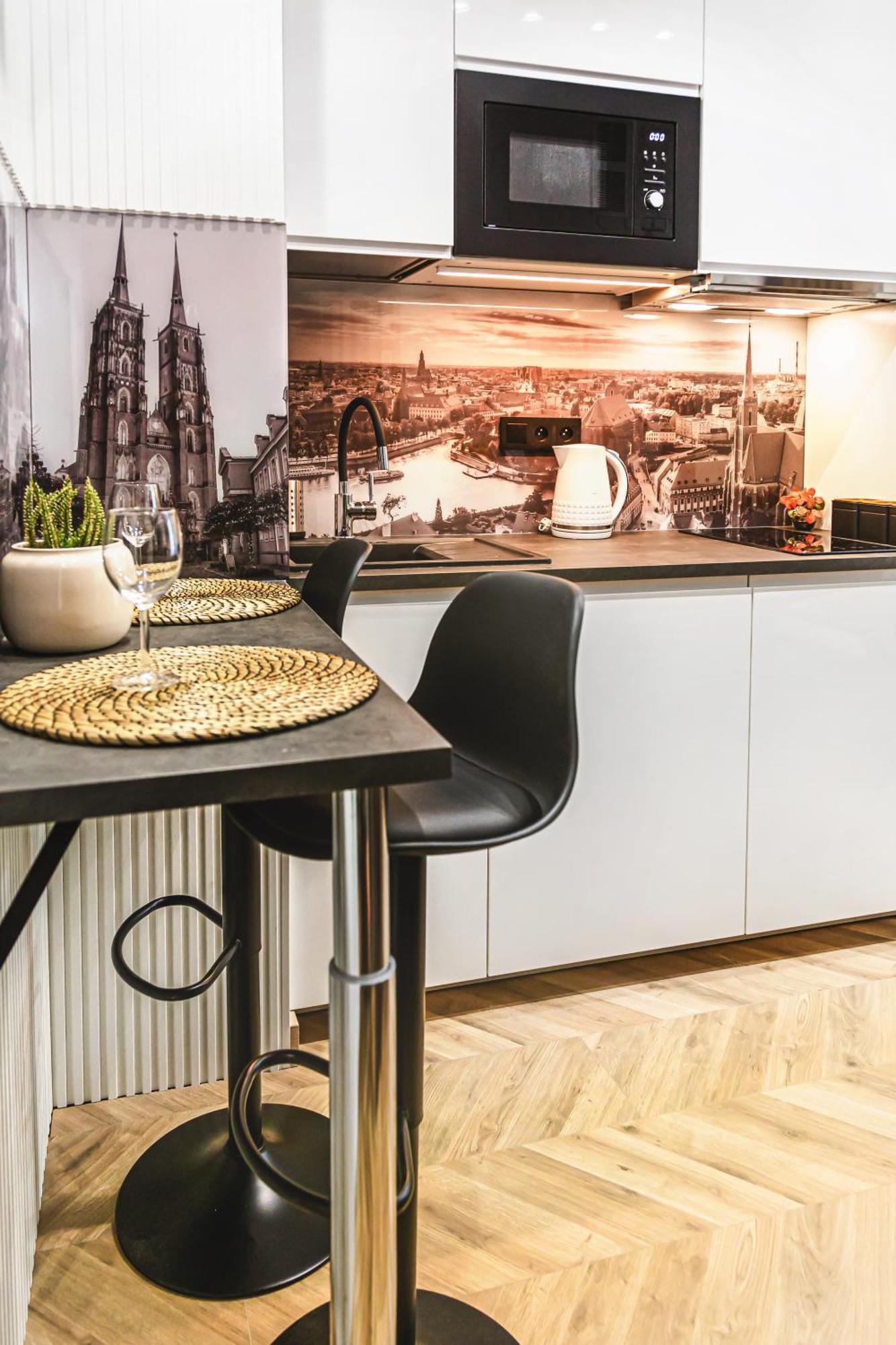 Luksusowe Apartamenty Przy Rynku Wroclaw Luaran gambar