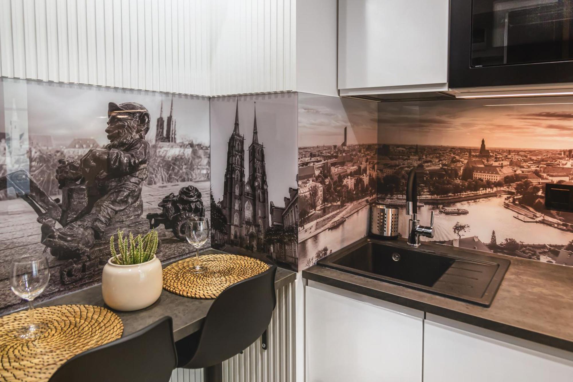 Luksusowe Apartamenty Przy Rynku Wroclaw Luaran gambar
