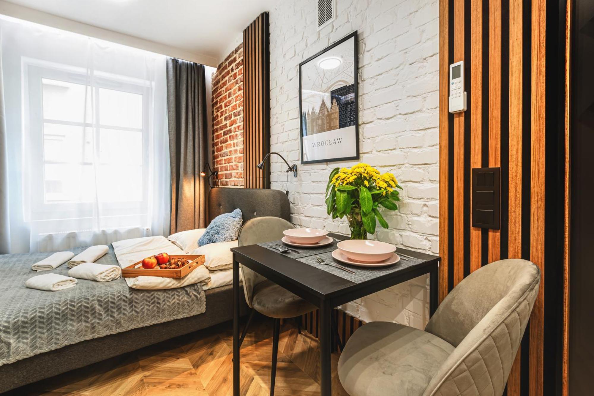 Luksusowe Apartamenty Przy Rynku Wroclaw Luaran gambar
