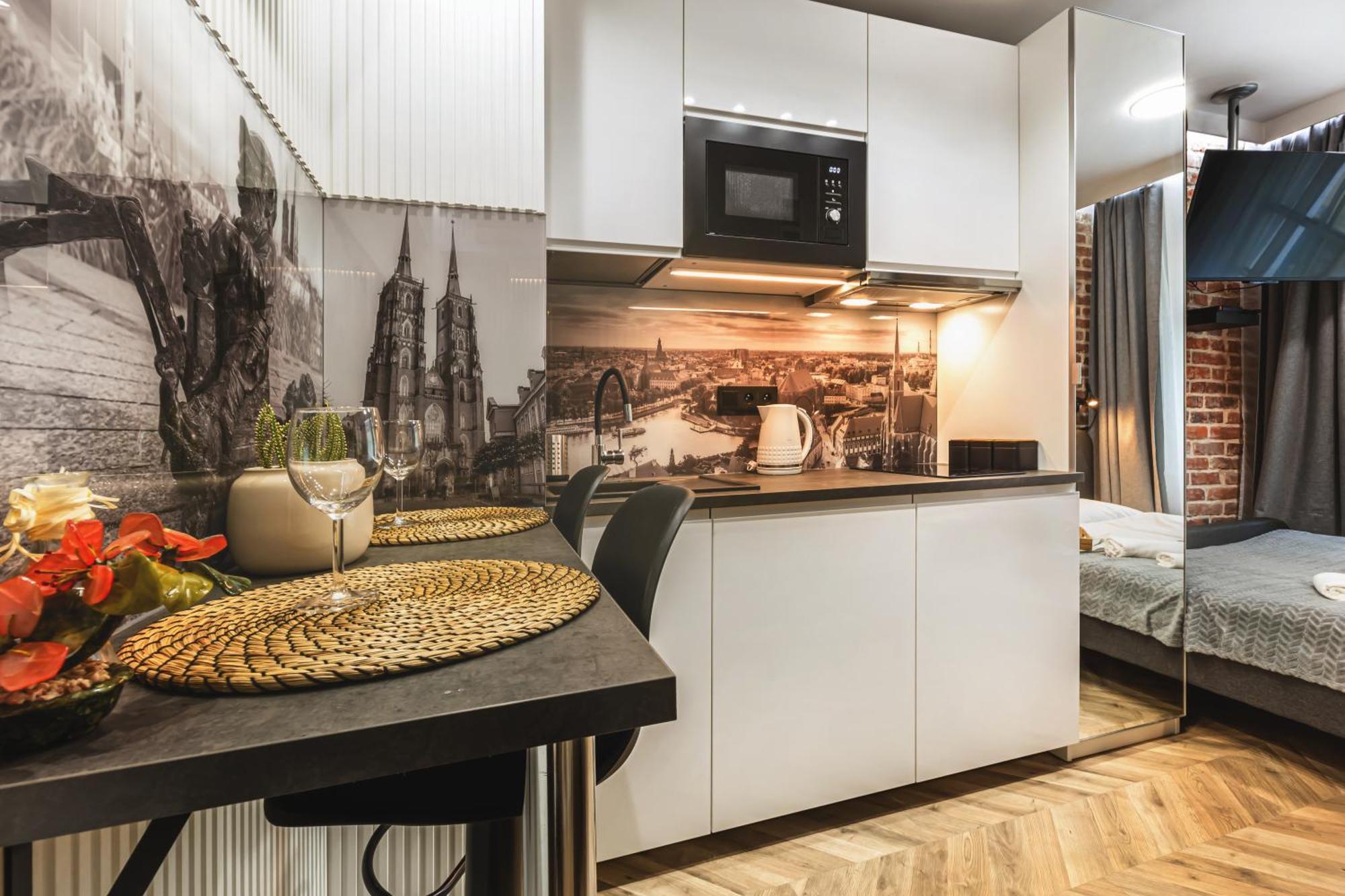 Luksusowe Apartamenty Przy Rynku Wroclaw Luaran gambar